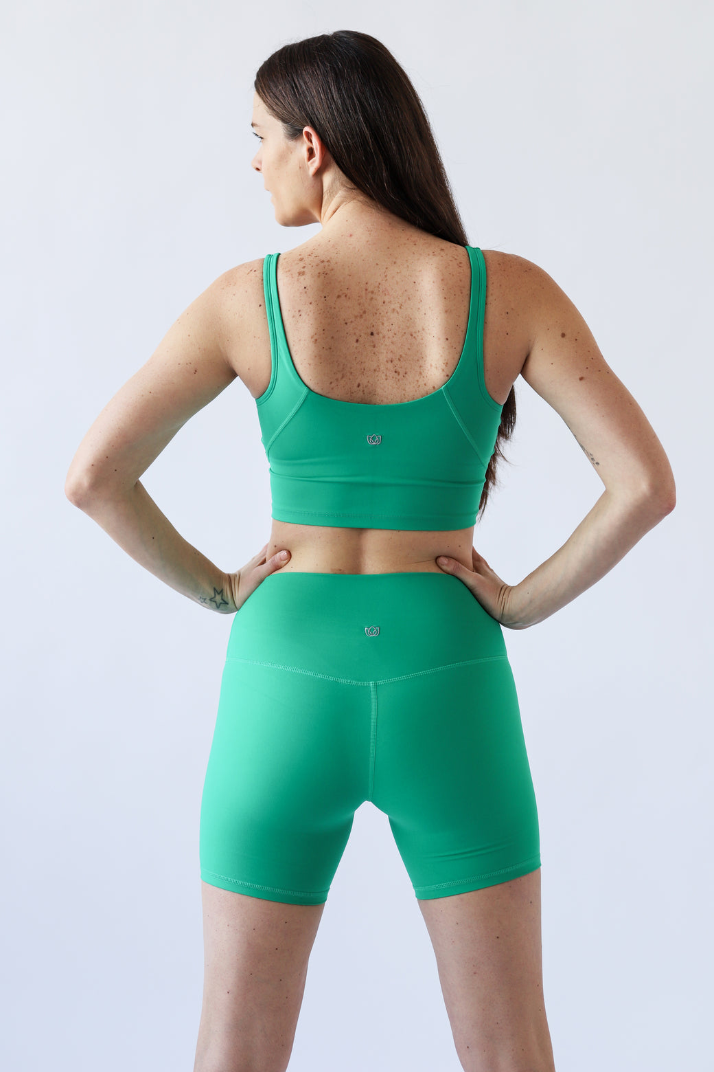 A Green Aura Biker Shorts - Movement collection 